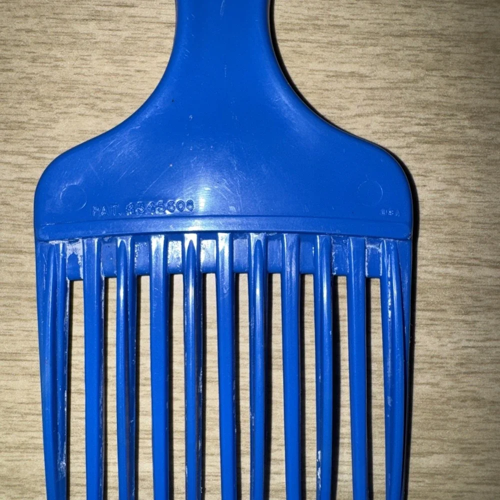 Vtg Hair Pick Plastic Wide Tooth Combs 6
